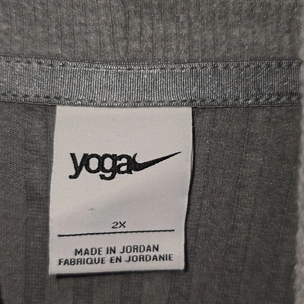 Nike Yoga Luxe Gray Ribbed Cover-Up Long Sleeve Womens Size 2x